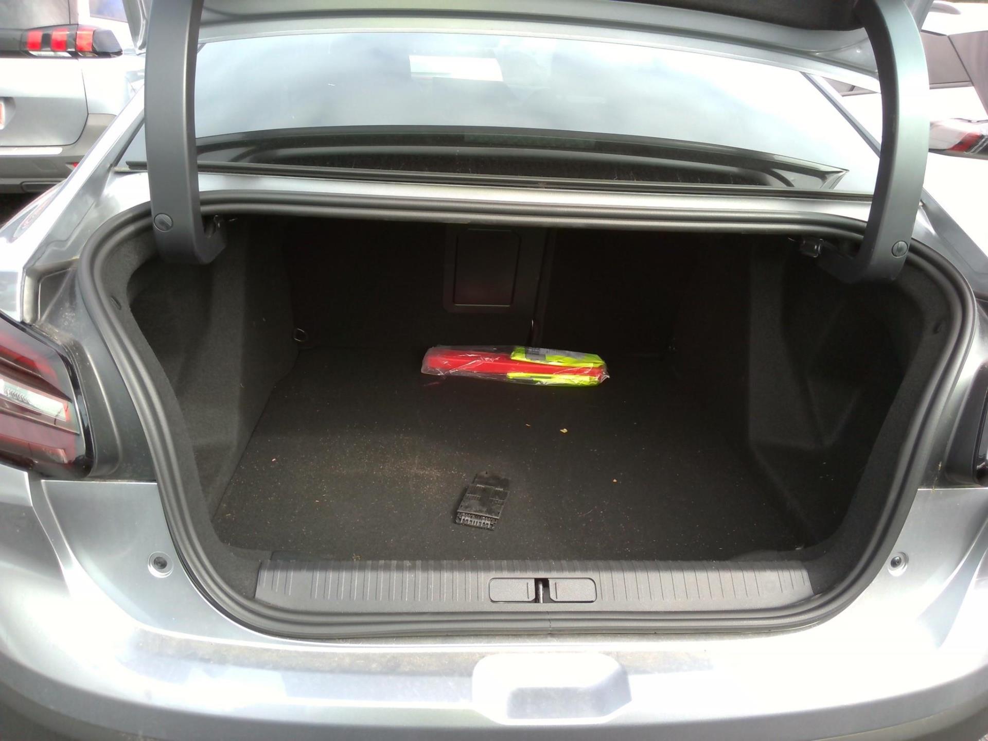 Citroen C4 X PureTech 130 S&S EAT8 Shine 2023