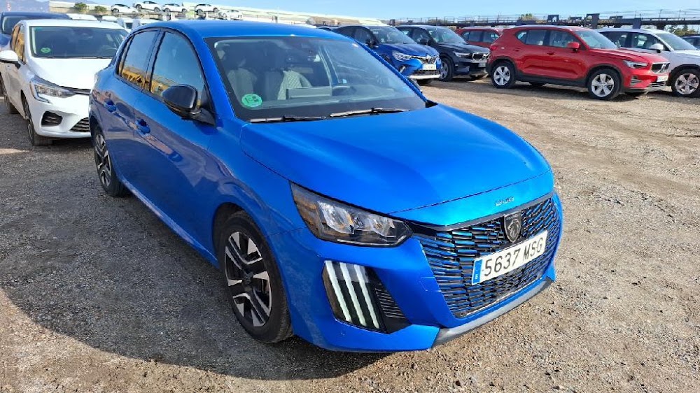 Foto Peugeot 208 13