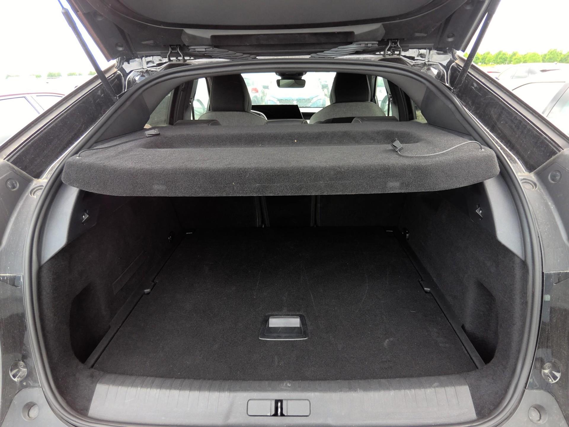 Peugeot 3008 Hybrid 136 e-DCS6 Allure 2024