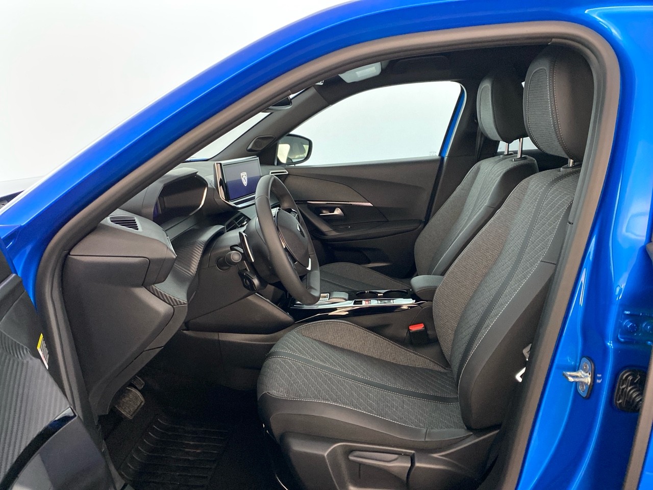 Peugeot 2008 Hybrid 136 e-DCS6 Allure 2024