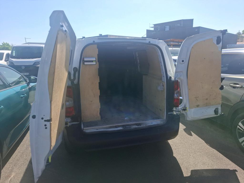 Peugeot PARTNER FOURGON STANDARD 650 KG BLUEHDI 100 BVM5 PREMIUM 2019