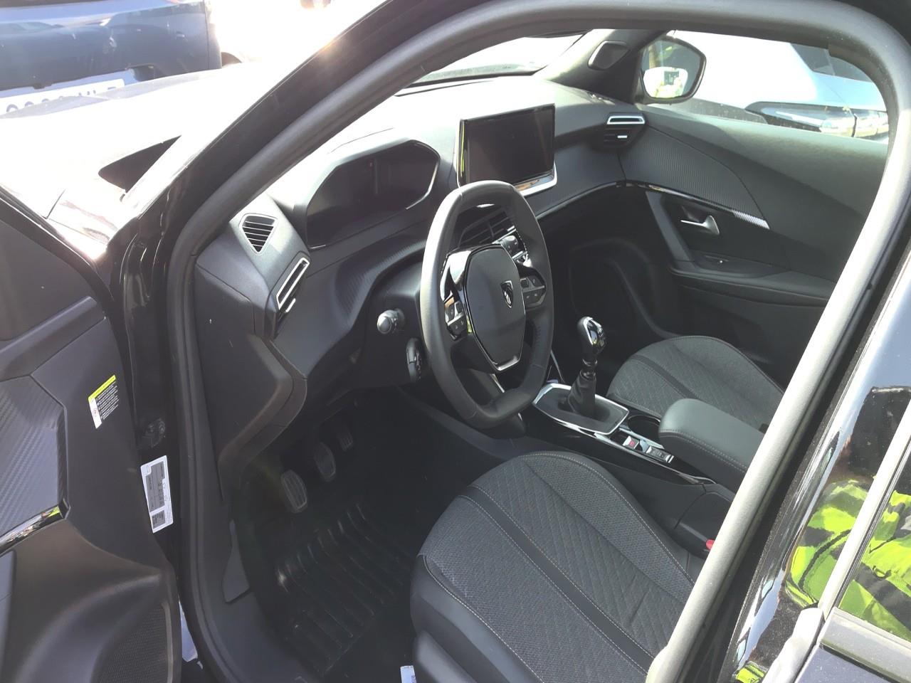 Foto Peugeot 2008 5