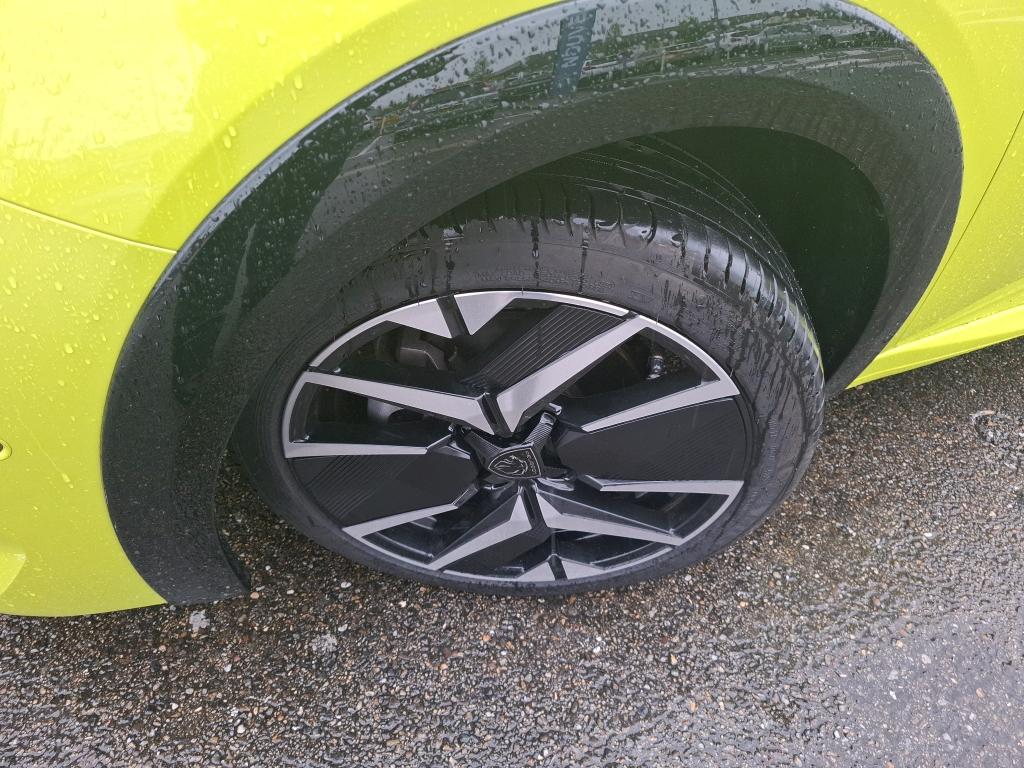 Peugeot 208 PureTech 100 S&S BVM6 GT 2024