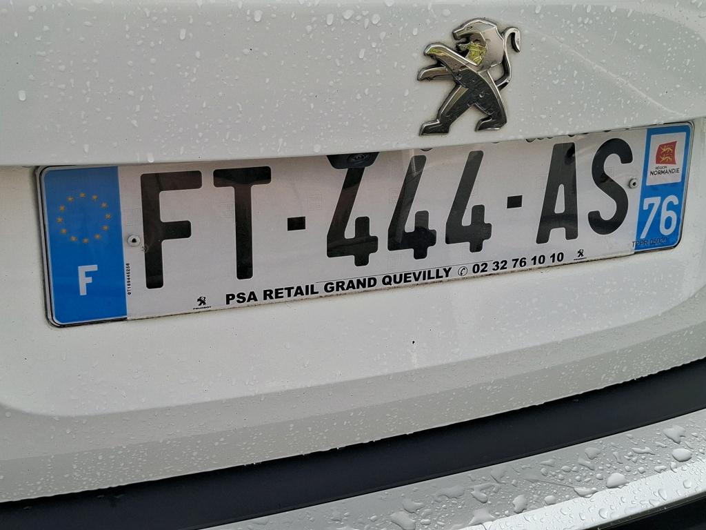 Peugeot 2008 BlueHDi 130 S&S EAT8 Allure Business 2020