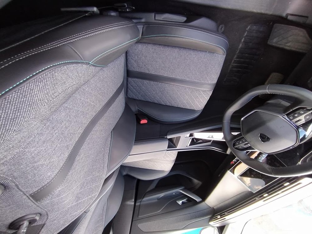 Foto Peugeot 408 11