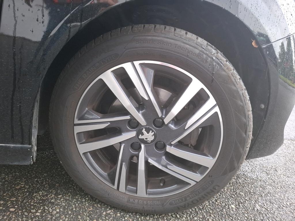 Peugeot 208 PureTech 100 S&S EAT8 Allure Pack 2022