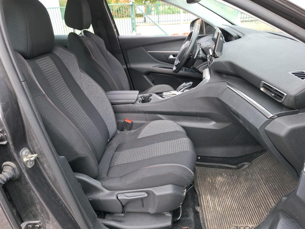 Peugeot 3008 BlueHDi 130ch S&S EAT8 Active Pack 2022