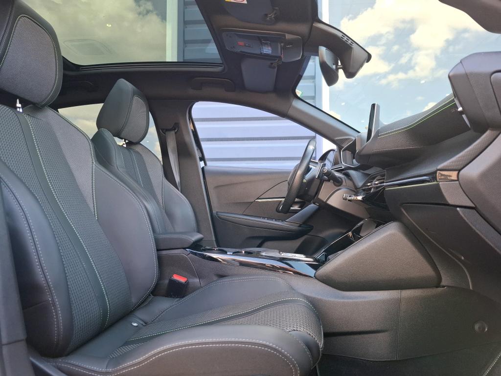 Peugeot 208 PureTech 100 S&S EAT8 GT 2022