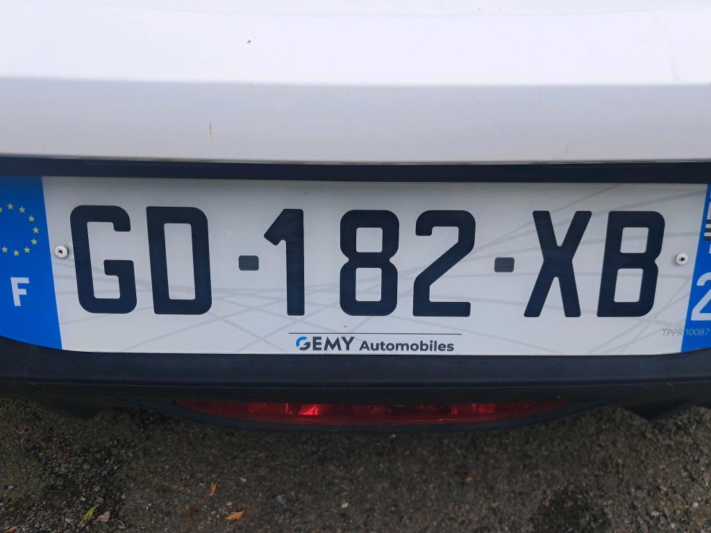 Peugeot 208 BlueHDi 100 S&S BVM6 Active 2021